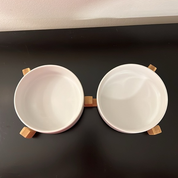 SPUNKYJUNKY Dog and Cat Ceramic Pet Bowls with Wood Stand - Picture 7 of 9